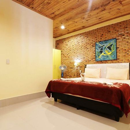 Tuk Tuk Timbul Bungalows Room photo