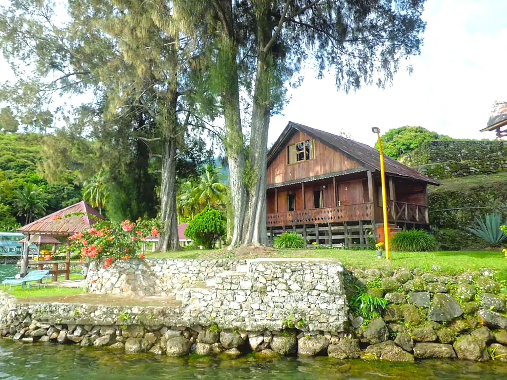 Tuk Tuk Timbul Bungalows Exterior photo