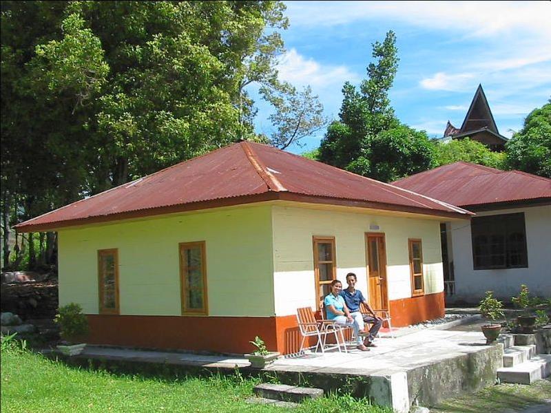Tuk Tuk Timbul Bungalows Exterior photo