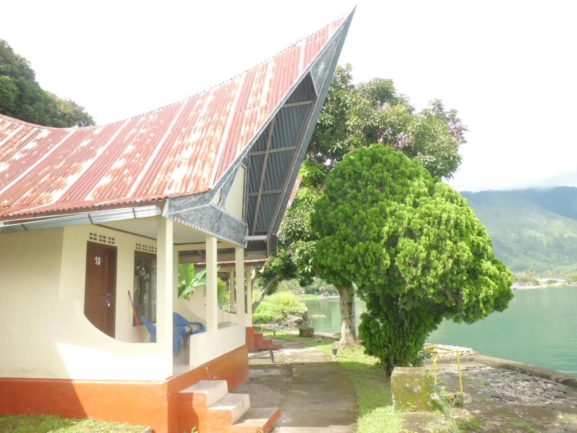 Tuk Tuk Timbul Bungalows Exterior photo