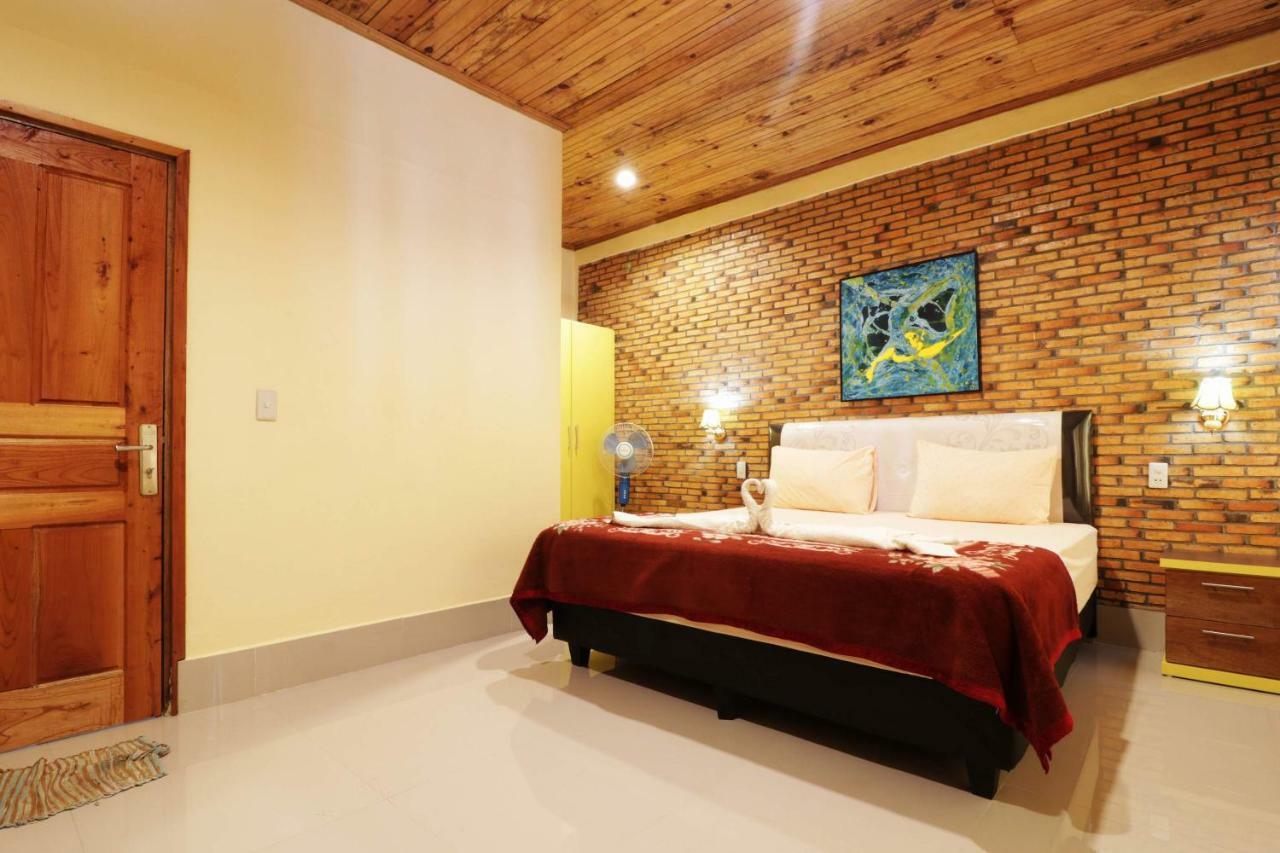 Tuk Tuk Timbul Bungalows Room photo